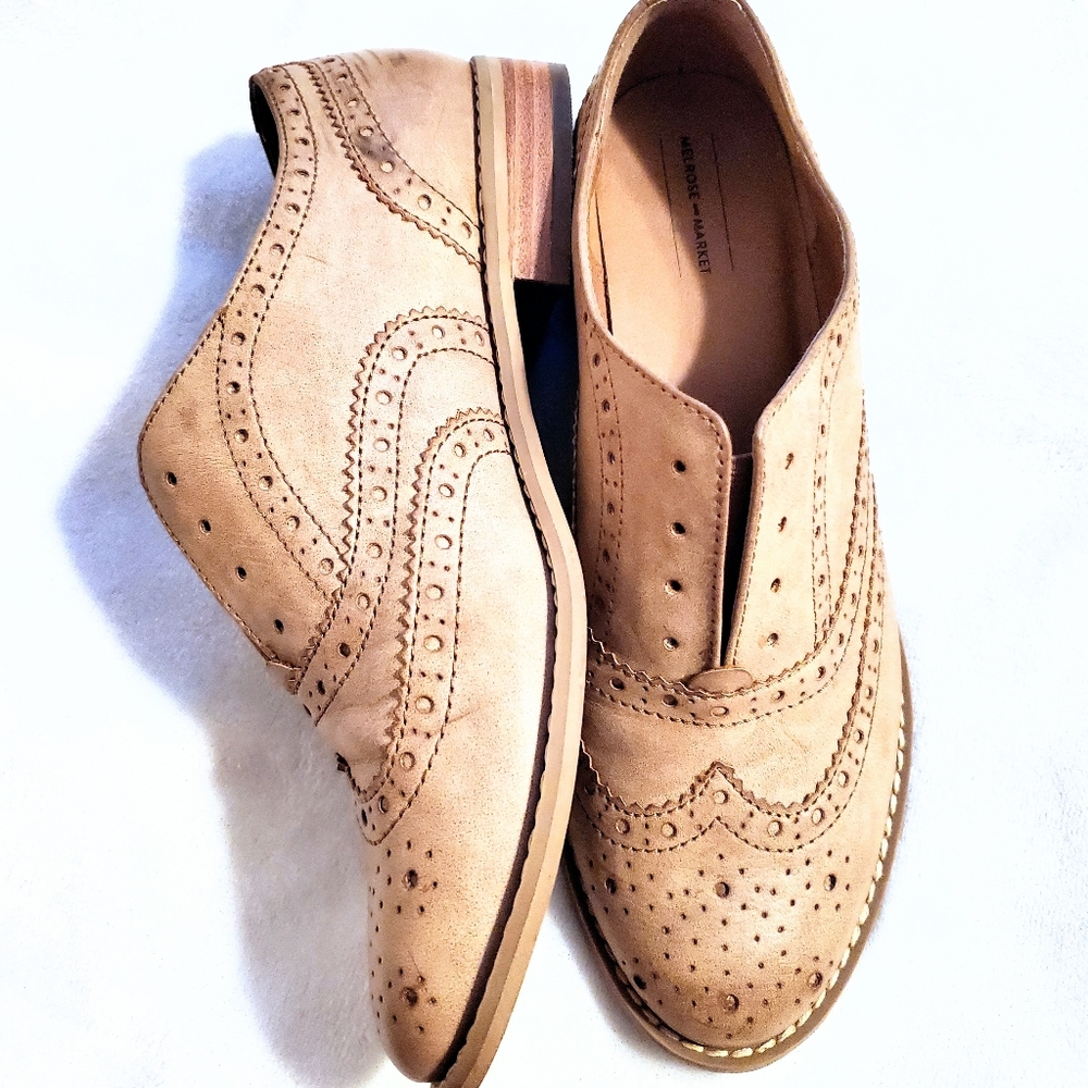 MELROSE AND MARKET BEIGE LEATHER OXFORD SIZE 11M